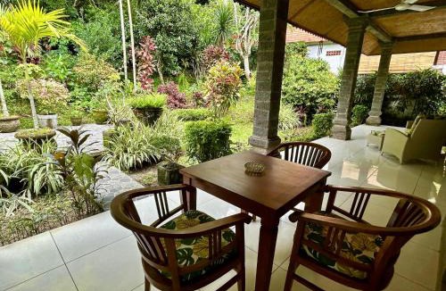 Candi Dasa Resort | DW Jungle Resort - Candidasa