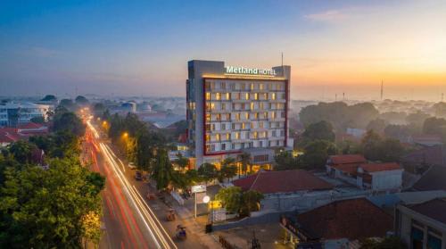 North Cirebon Hotel | Metland Hotel Cirebon by Horison