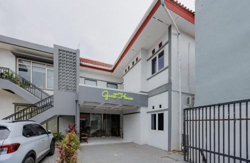 Jakarta Hotel | Urbanview Hotel Yampi TB Simatupang