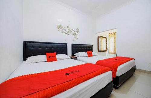 Surakarta Hotel | RedDoorz Syariah near UMS Solo - RSO Soeharso
