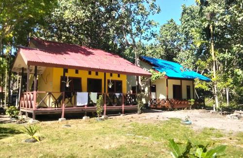 Manokwari House | Papua Risen Beach Front Bungallow