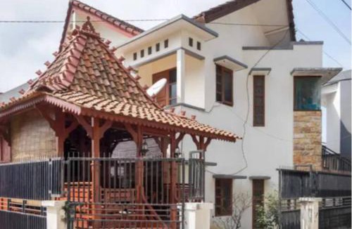 Ngaglik House | Griya Sarah Backpacker Homestay by Bias