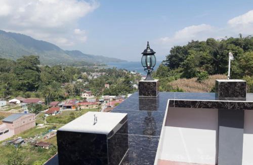 Tuk Tuk Hotel | Jenny's Villa and Restaurant