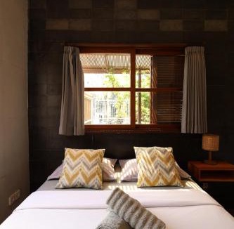 Uluwatu House | Cozy Bali House for Friends, Family and Digital Nomads