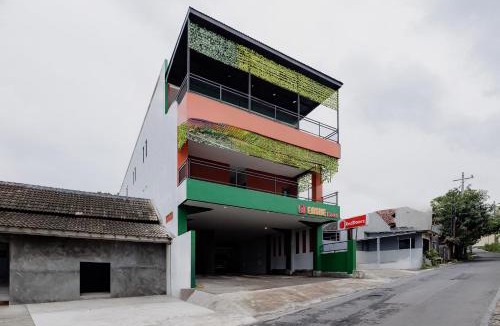 Tembalang Hotel | RedDoorz NH Syariah near UNIMUS 2 Semarang