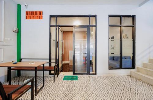Tembalang Hotel | RedDoorz NH Syariah near UNIMUS 2 Semarang