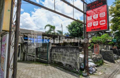 Sari Harjo Hotel | LestInn Homestay Monjali Mitra Reddoorz