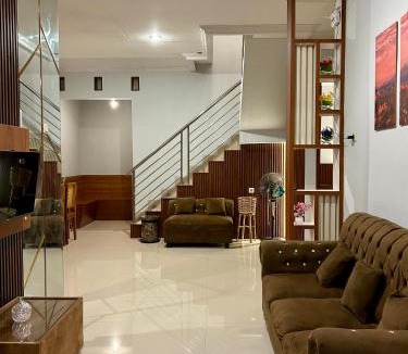 Banguntapan House | Griya Adem Royal Mansion
