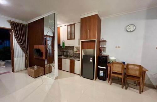Banguntapan House | Griya Adem Royal Mansion