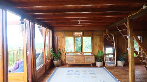 Hu'u House | Lakey Views Sumbawa