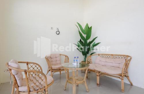 Berbah Hotel | Nawasena Homey Syariah near Bandara Adisucipto 4 Mitra RedDoorz