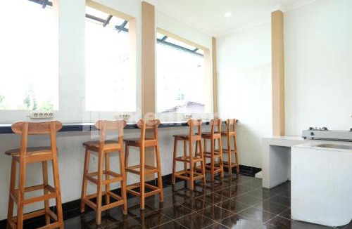 Sinduadi Hotel | Aster Triplets Guest House JCM Mitra RedDoorz