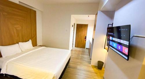 Surakarta Hotel | M Living at Menara One