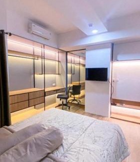 Surakarta Hotel | M Living at Menara One