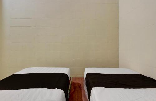 Semarang Utara Hotel | Hotel O near Ahmad Yani International Airport formerly North Bay Residence