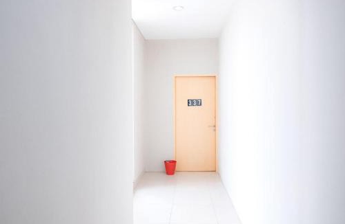 Jakarta Hotel | RedDoorz Plus @ Kapuk Business Park