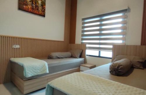 Semarang House | Homestay Berlian T
