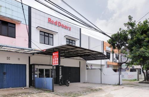 Bogor Hotel | RedDoorz at Pandu Raya Bogor by Madam M Place