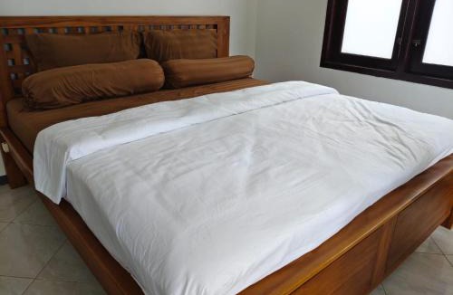 Senggigi House | Sasak Garden Resort
