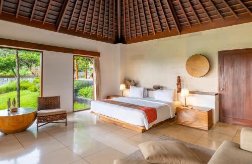 Mangsit Villa | Qusia 3BR Luxury Villa
