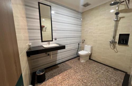 Tanjung Pinang Hotel | Bona Ventura Hotel & Skybar