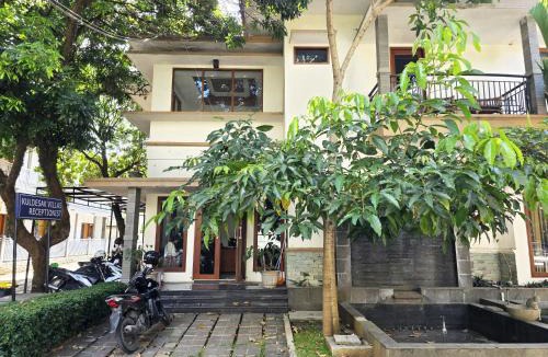 Sukajadi House | Casa Palma by Ezzego