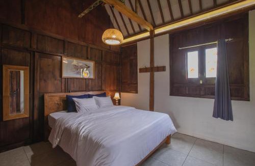 Depok Cabin | Breeze and Blossom Cottage Maguwo