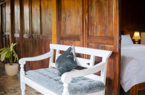 Depok Cabin | Breeze and Blossom Cottage Maguwo