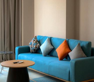 Pagedangan Hotel | Model J Hotel BSD Carstensz 曼居酒店 BSD卡斯滕茲購物中心店