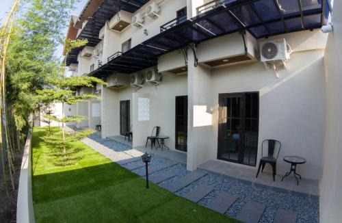 West Cirebon Hotel | The Pavilion