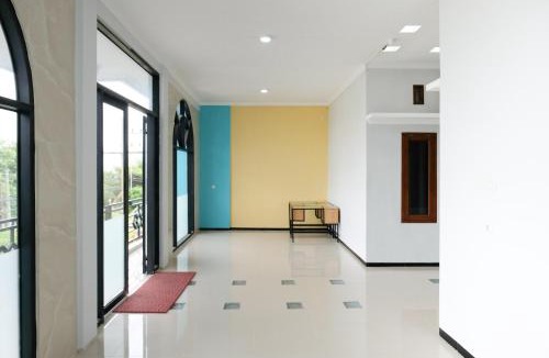 Sidomulyo Hotel | Sans Arya Hotel Batu