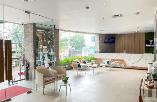 Kebon Jeruk Hotel | All Nite & Day Hotel - Kebon Jeruk by ARTOTEL Group