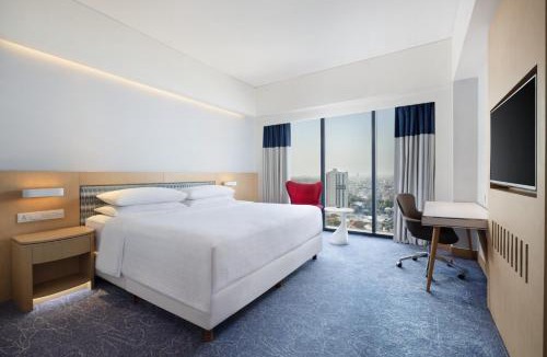 Surabaya Hotel | Four Points by Sheraton Surabaya, Tunjungan Plaza