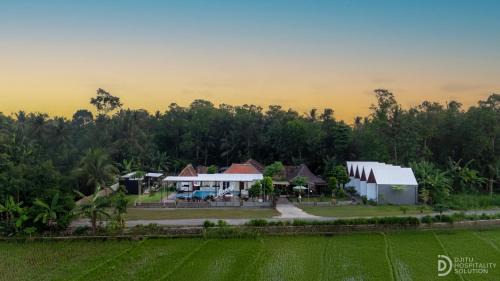 Banjarasri House | Alenay Resort Kulonprogo