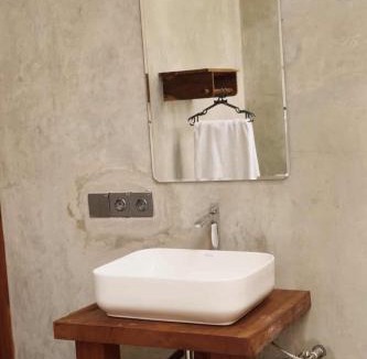 Batu Karas Hotel | Banana surf and stay