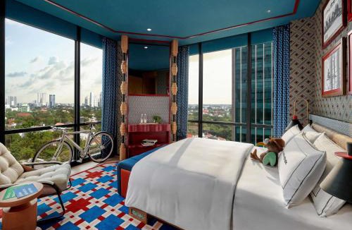 Sudirman Central Business District Hotel | 25hours Hotel Jakarta The Oddbird