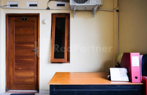 Condongcatur Hotel | Mas Klimis Guesthouse Pakuwon Mall Mitra RedDoorz