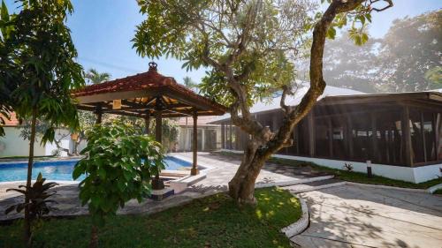 Lovina Hotel | K's Beach Resort