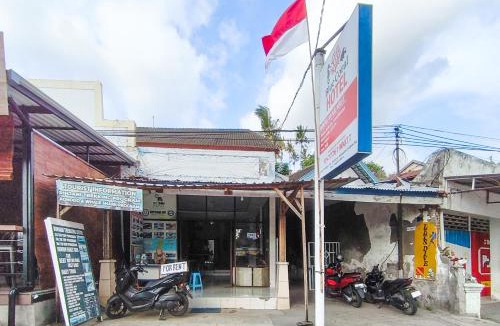 Senggigi House | BC Inn near Senggigi Harbour RedPartner