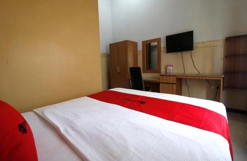 Jatingaleh House | RedDoorz Plus near Undip Tembalang