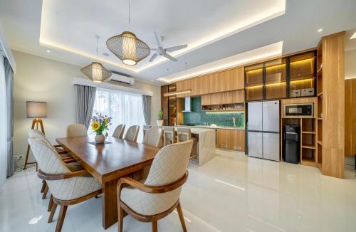 Kediri Villa | Modern Designer Villa Canggu, Private Pool, Ricefield Views, Family and Group