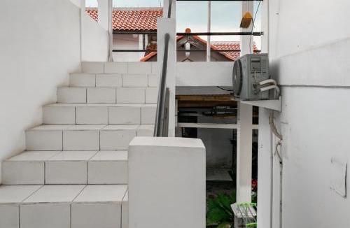 Subang Hotel | RedDoorz Syariah near Stadion Persikas Subang