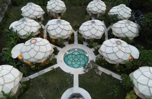 Beraban Resort | Nuanu Suites & Accommodations