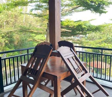 Parongpong Resort | Rumah Stroberi Organic Farm & Family Lodge