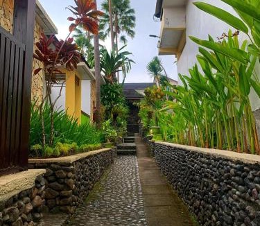 Bayan Hotel | Rudy Trekker Guest House