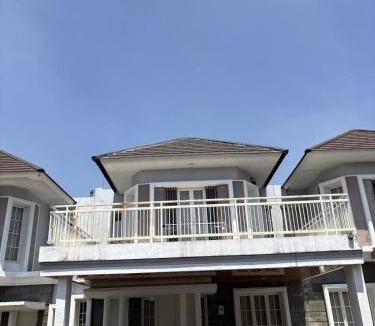 Malang Villa | Darmawan's Villa