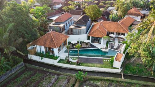 Mambal Villa | Villa Kemboja by BaliSuperHost