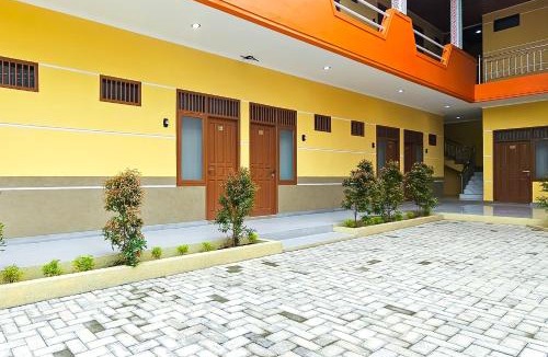 West Cirebon Hotel | Urbanview MJ Hotel Syariah Cirebon by Reddoorz