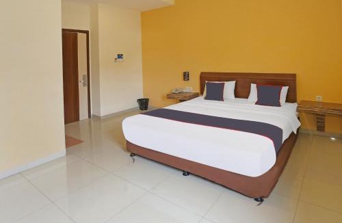 Gambir Hotel | Collection O 92130 Hotel Fiducia Kaji