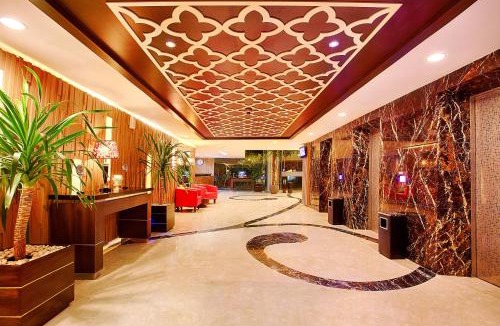 Ketintang Hotel | The Alana Surabaya